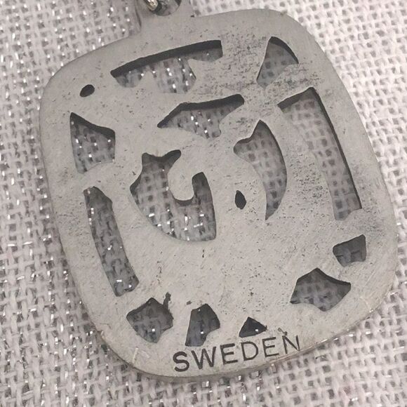 Vintage Pewter Gray Double Cat Open Work Pendant Necklace - Picture 5 of 6